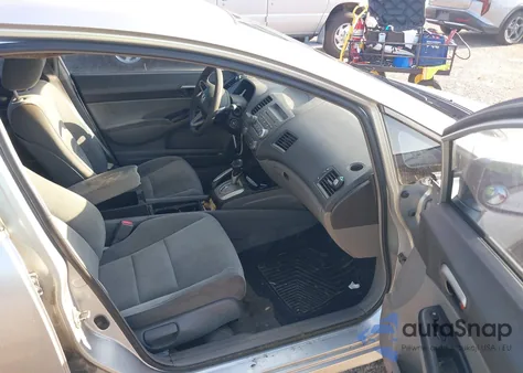 2009 Honda Civic Lx z USA, uszkodzony, nr VIN 19XFA16529E026507